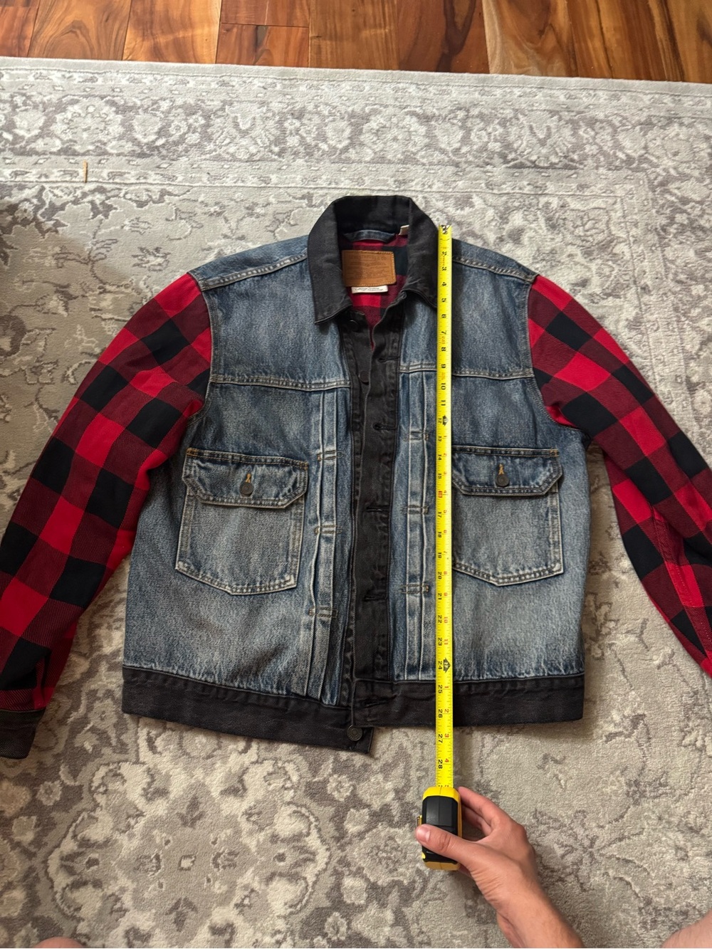 Levi's Blue Denim Jacket with Red and Black Buffalo Plaid Sleeves - Picture 5 of 7